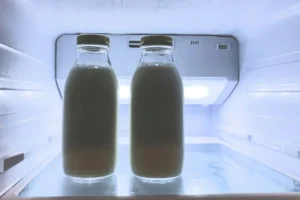Makumba - napój mleczny w słoikach (dwa słoiki na zdjęciu)